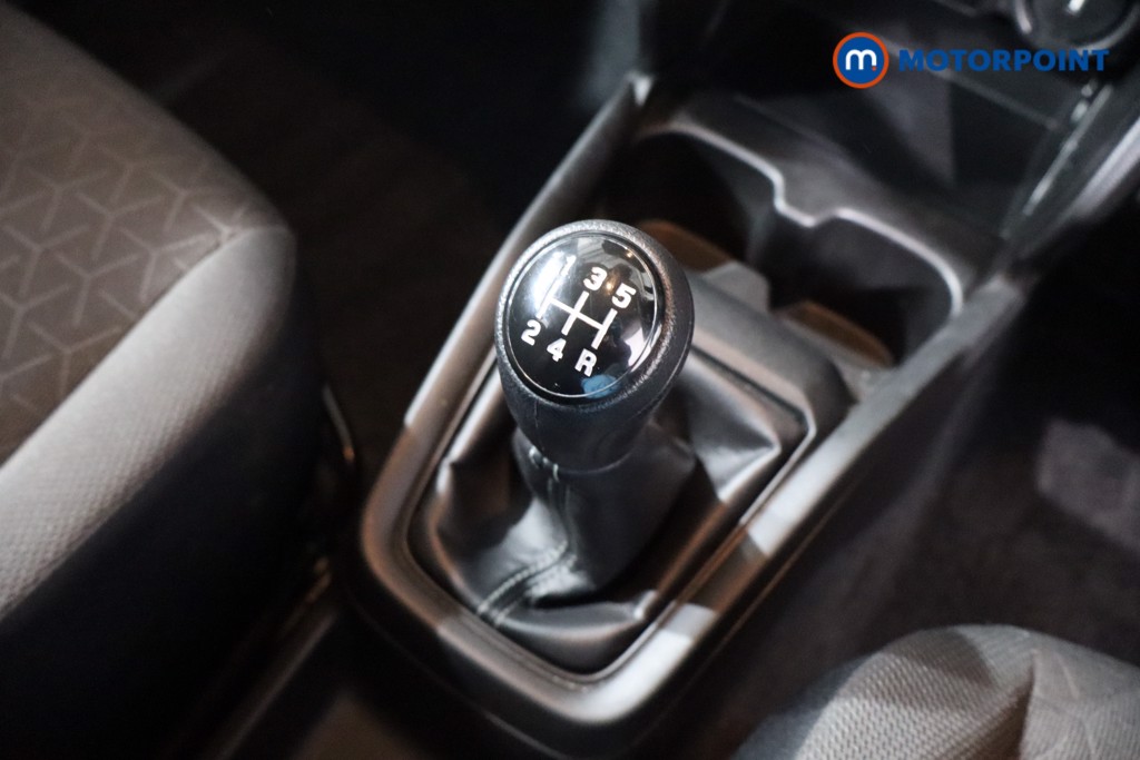 Suzuki Swift Motion Manual Petrol Hatchback - Stock Number (1591627) - 14th supplementary image