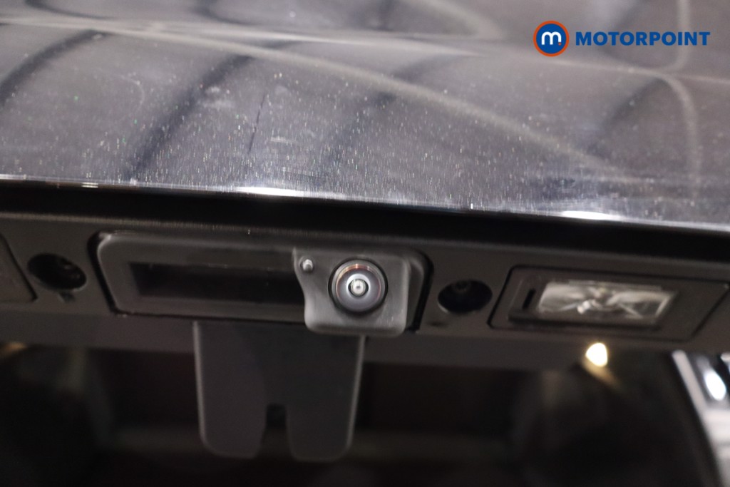 Ford Explorer Premium Automatic Electric SUV - Stock Number (1591647) - 38th supplementary image