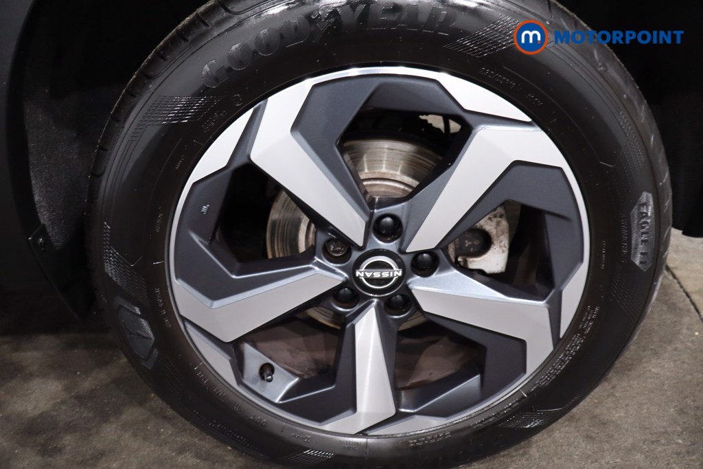 Nissan Qashqai N-Connecta Manual Petrol SUV - Stock Number (1591662) - 12th supplementary image