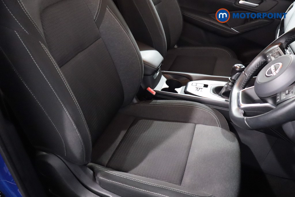 Nissan Qashqai N-Connecta Manual Petrol SUV - Stock Number (1591662) - 24th supplementary image