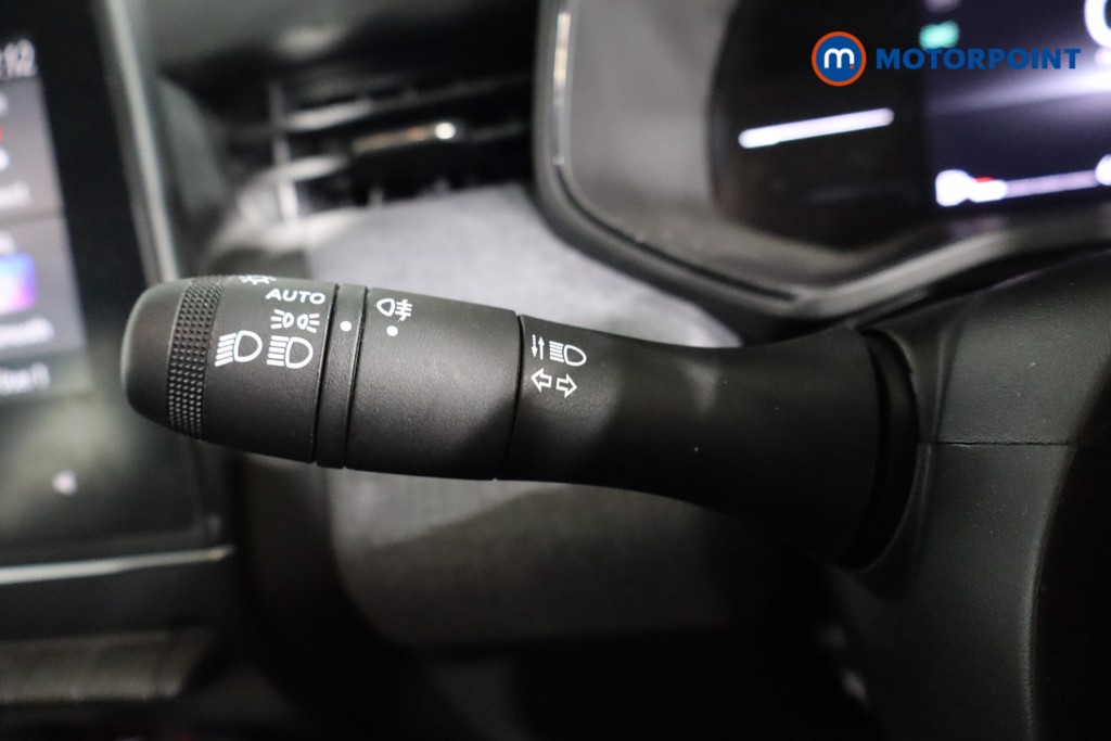 Renault Clio Evolution Manual Petrol Hatchback - Stock Number (1591684) - 12th supplementary image