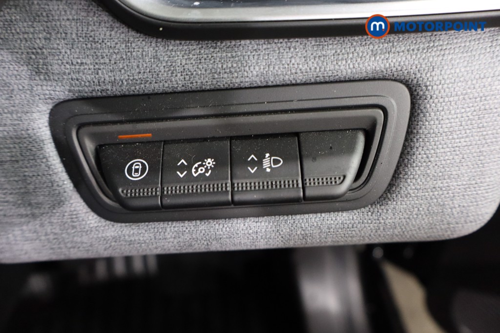 Renault Clio Evolution Manual Petrol Hatchback - Stock Number (1591684) - 15th supplementary image