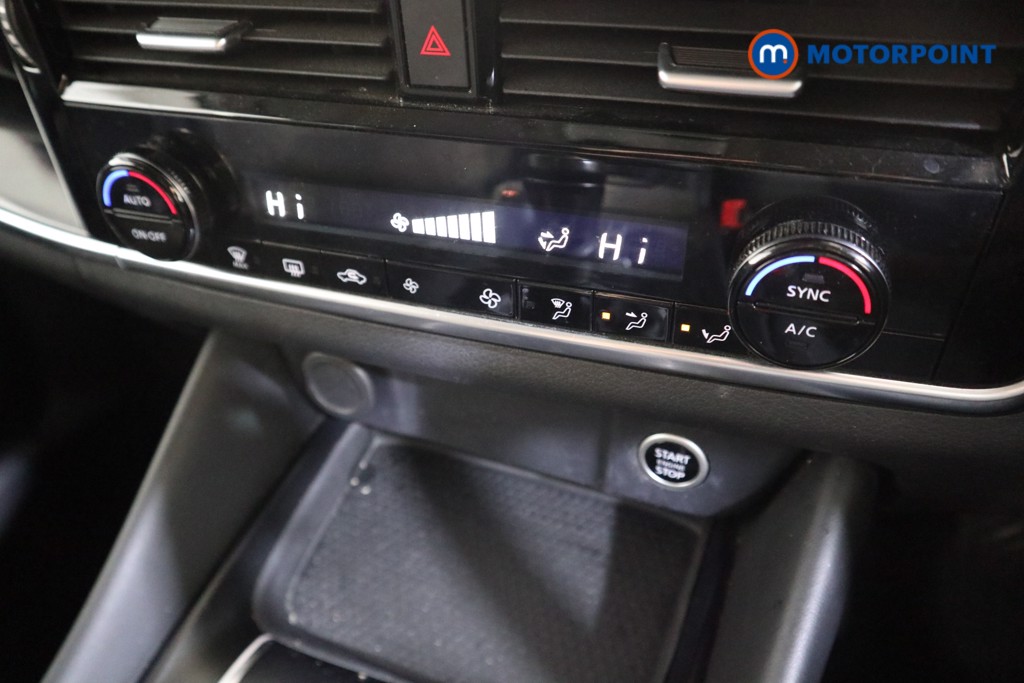 Nissan Qashqai N-Connecta Manual Petrol SUV - Stock Number (1591734) - 7th supplementary image