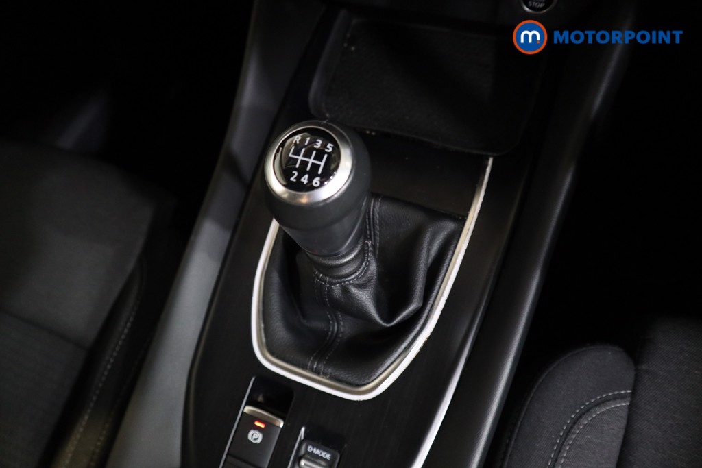 Nissan Qashqai N-Connecta Manual Petrol SUV - Stock Number (1591734) - 10th supplementary image