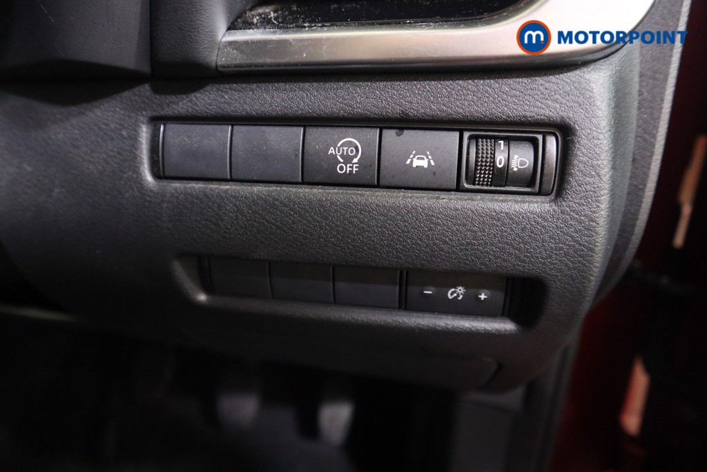 Nissan Qashqai N-Connecta Manual Petrol SUV - Stock Number (1591734) - 11th supplementary image