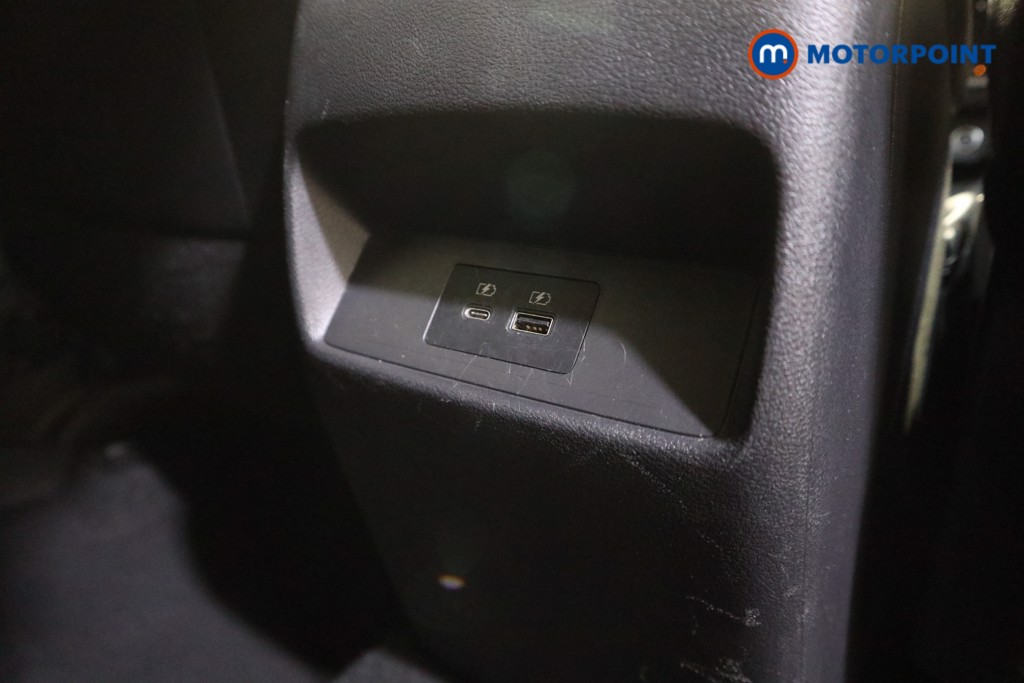 Nissan Qashqai N-Connecta Manual Petrol SUV - Stock Number (1591734) - 16th supplementary image