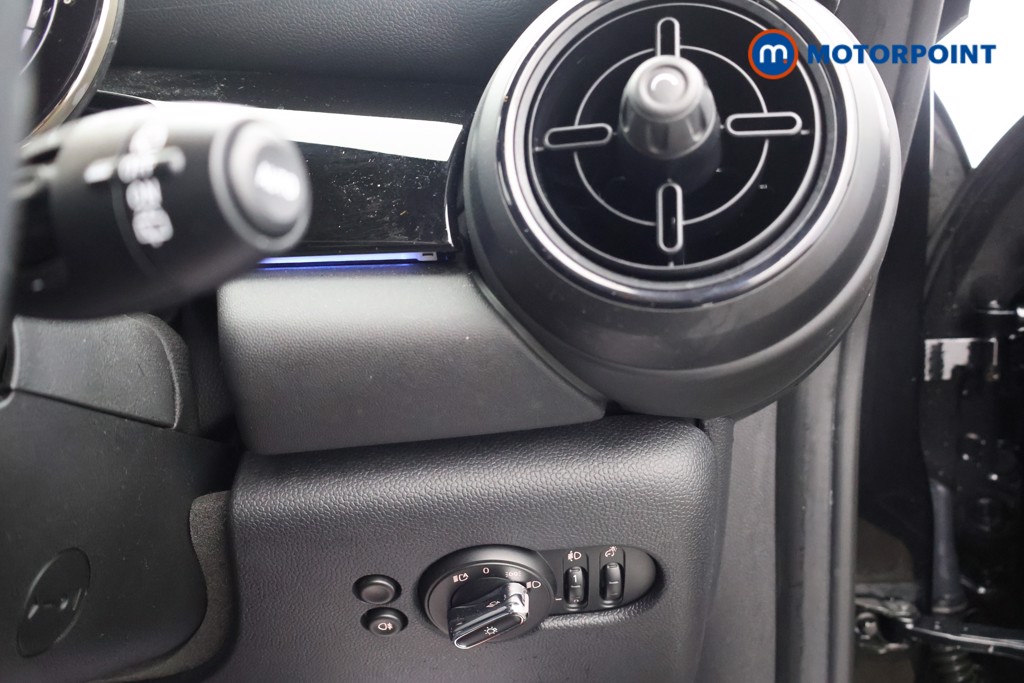 Mini Hatchback Cooper S Level 2 Automatic Electric Hatchback - Stock Number (1591794) - 7th supplementary image