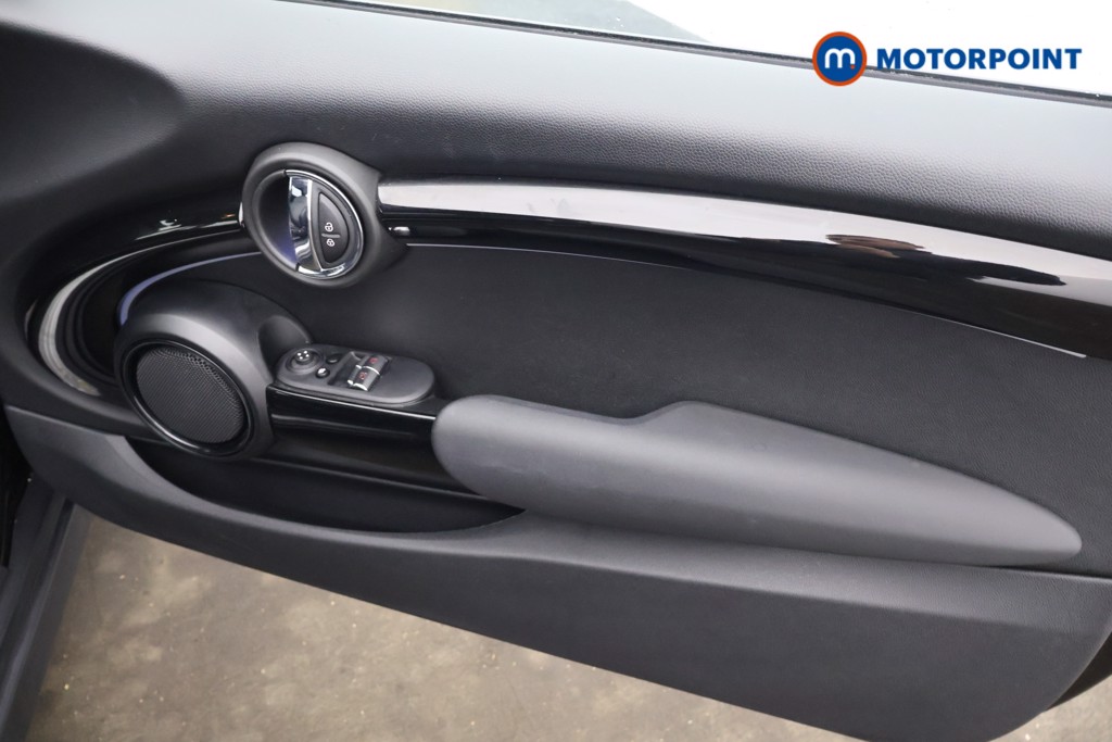 Mini Hatchback Cooper S Level 2 Automatic Electric Hatchback - Stock Number (1591794) - 12th supplementary image