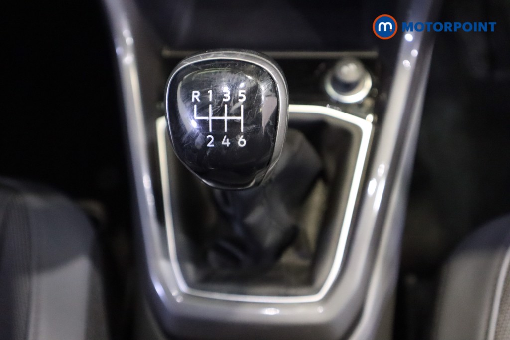 Volkswagen T-Cross SEL Manual Petrol SUV - Stock Number (1591820) - 5th supplementary image