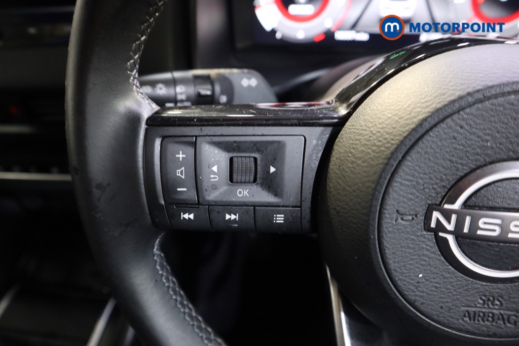 Nissan Qashqai N-Connecta Manual Petrol SUV - Stock Number (1591903) - 3rd supplementary image