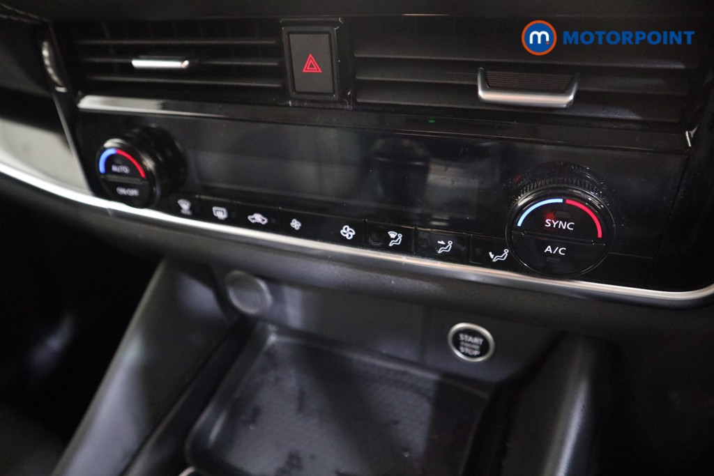 Nissan Qashqai N-Connecta Manual Petrol SUV - Stock Number (1591903) - 7th supplementary image
