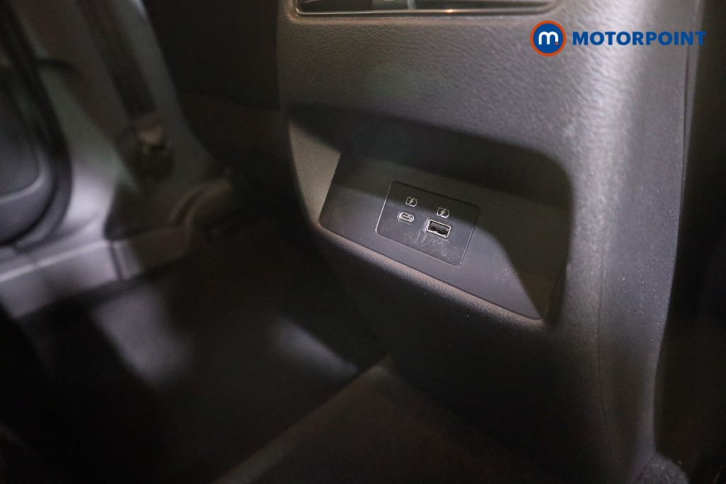 Nissan Qashqai N-Connecta Manual Petrol SUV - Stock Number (1591903) - 16th supplementary image