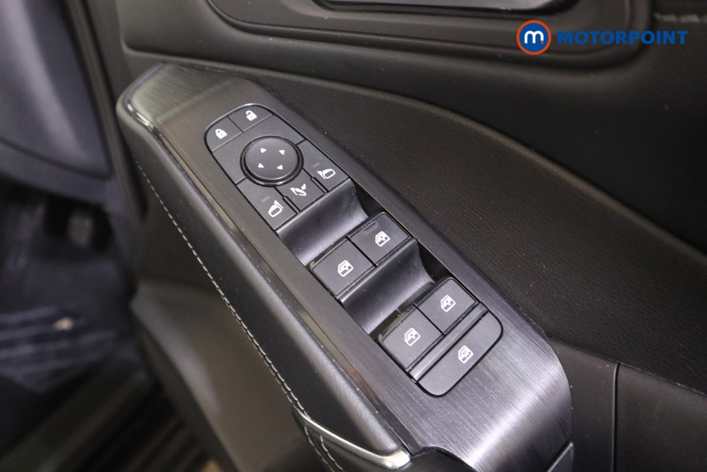 Nissan Qashqai N-Connecta Manual Petrol SUV - Stock Number (1591963) - 12th supplementary image