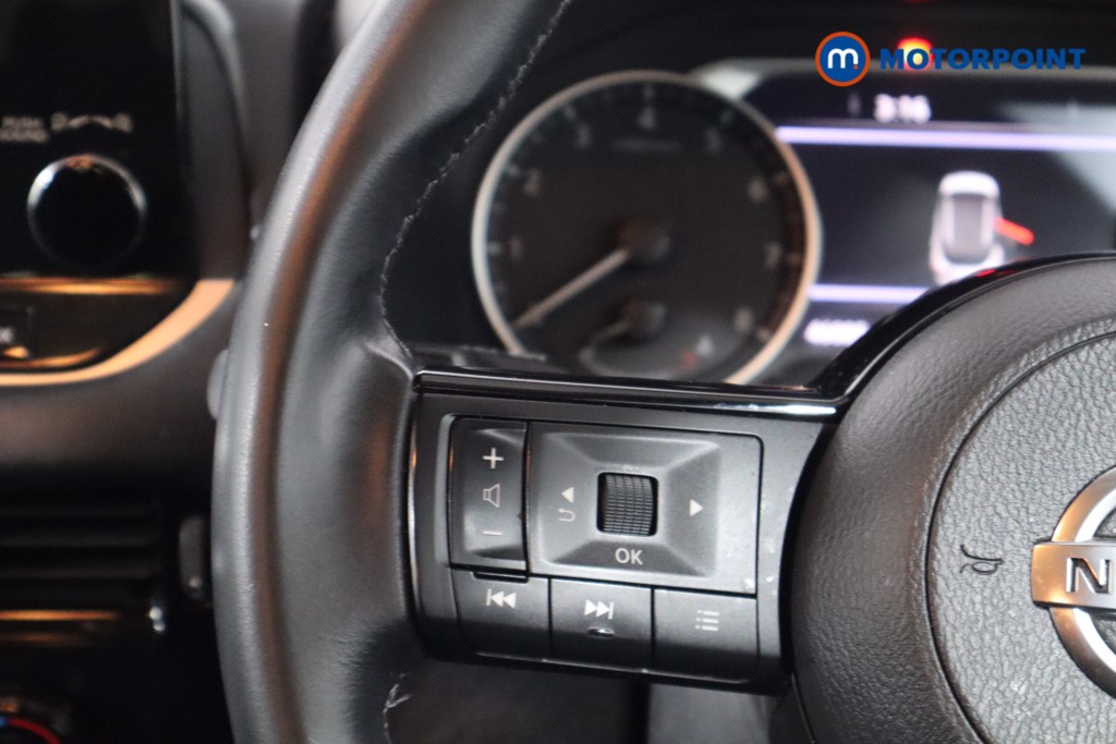 Nissan Qashqai N-Connecta Manual Petrol SUV - Stock Number (1592005) - 7th supplementary image