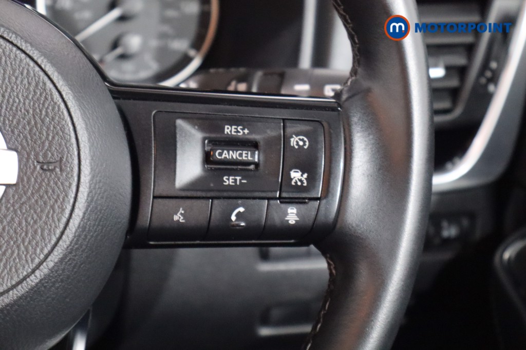 Nissan Qashqai N-Connecta Manual Petrol SUV - Stock Number (1592005) - 8th supplementary image