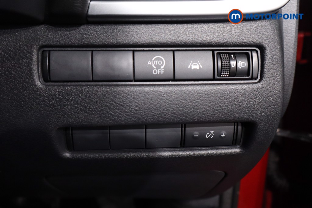 Nissan Qashqai N-Connecta Manual Petrol SUV - Stock Number (1592005) - 20th supplementary image