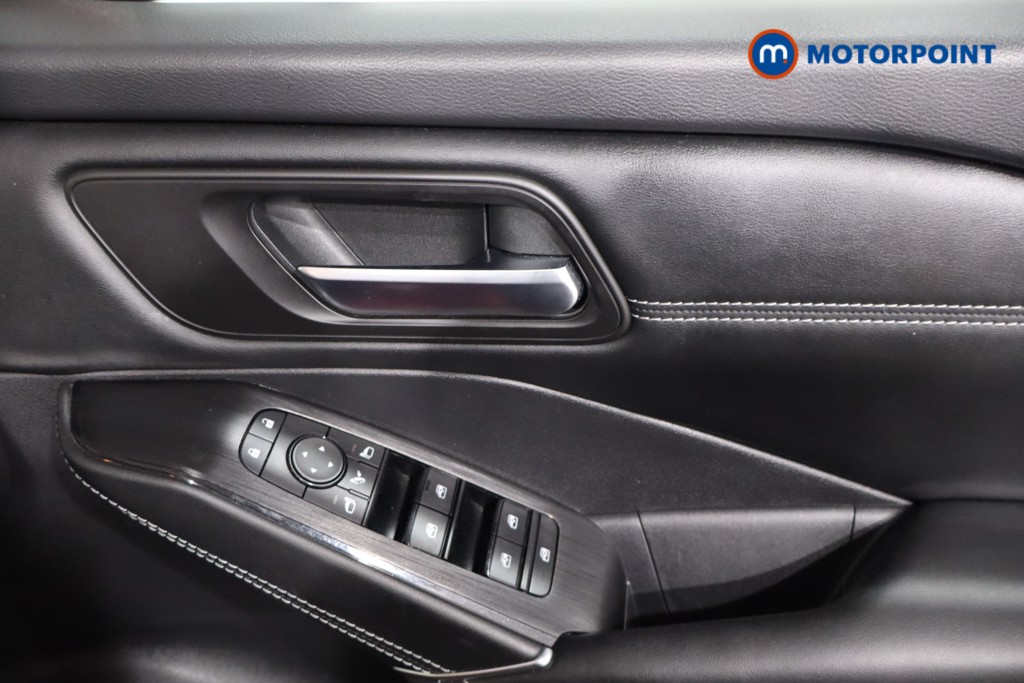 Nissan Qashqai N-Connecta Manual Petrol SUV - Stock Number (1592005) - 21st supplementary image