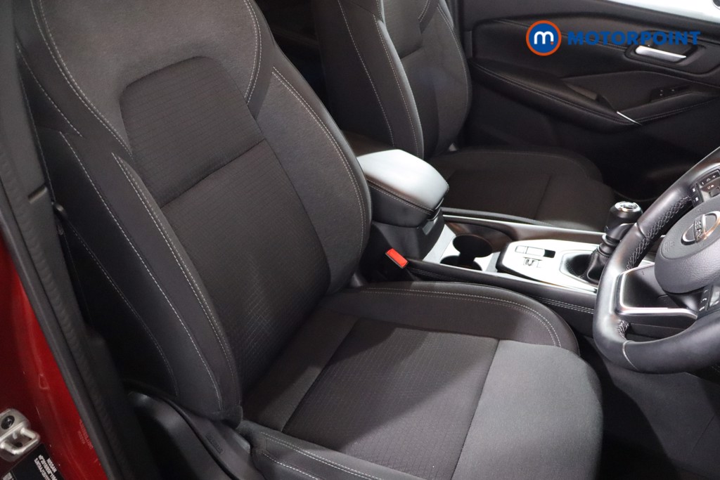Nissan Qashqai N-Connecta Manual Petrol SUV - Stock Number (1592005) - 23rd supplementary image