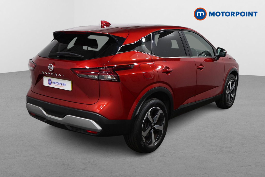 Nissan Qashqai N-Connecta Manual Petrol SUV - Stock Number (1592005) - Drivers side rear corner