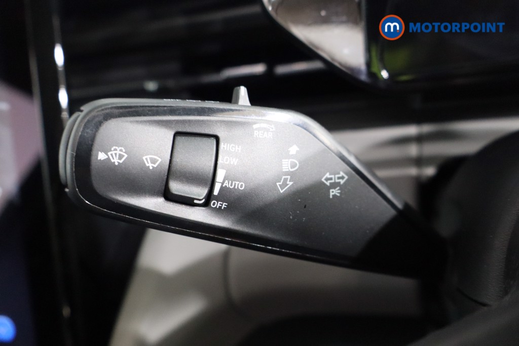 Ford Explorer Select Automatic Electric SUV - Stock Number (1592190) - 15th supplementary image