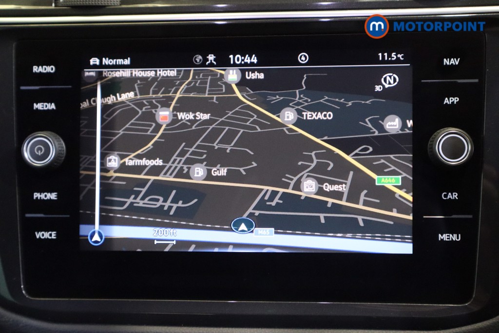 Volkswagen Tiguan R-Line Automatic Petrol SUV - Stock Number (1592605) - 2nd supplementary image