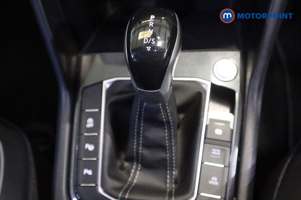 Volkswagen Tiguan R-Line Automatic Petrol SUV - Stock Number (1592605) - 5th supplementary image