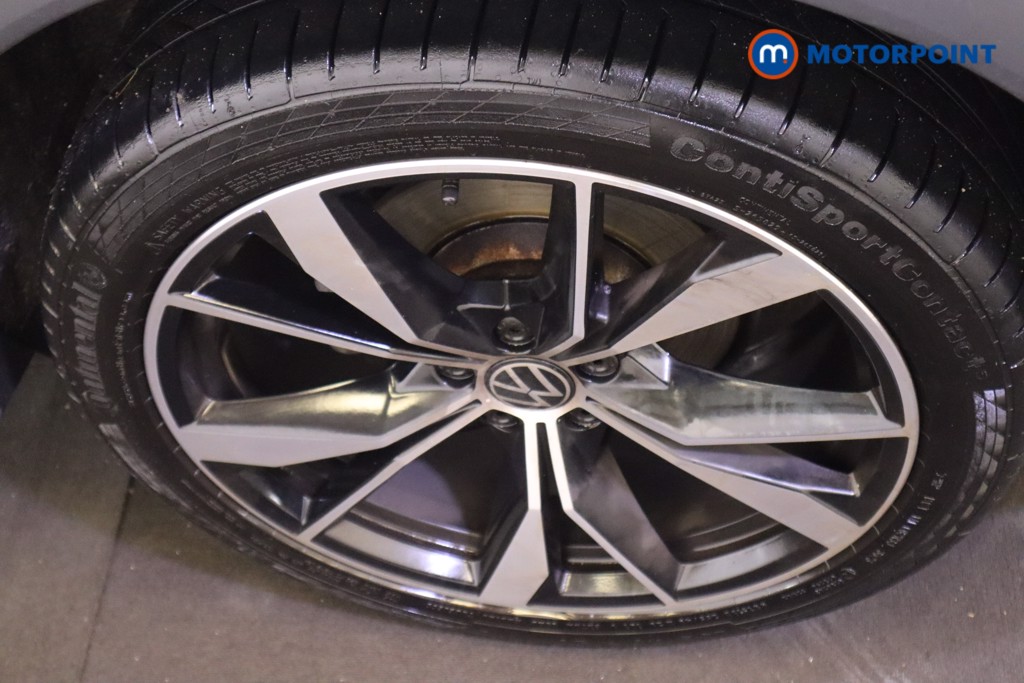 Volkswagen Tiguan R-Line Automatic Petrol SUV - Stock Number (1592605) - 10th supplementary image