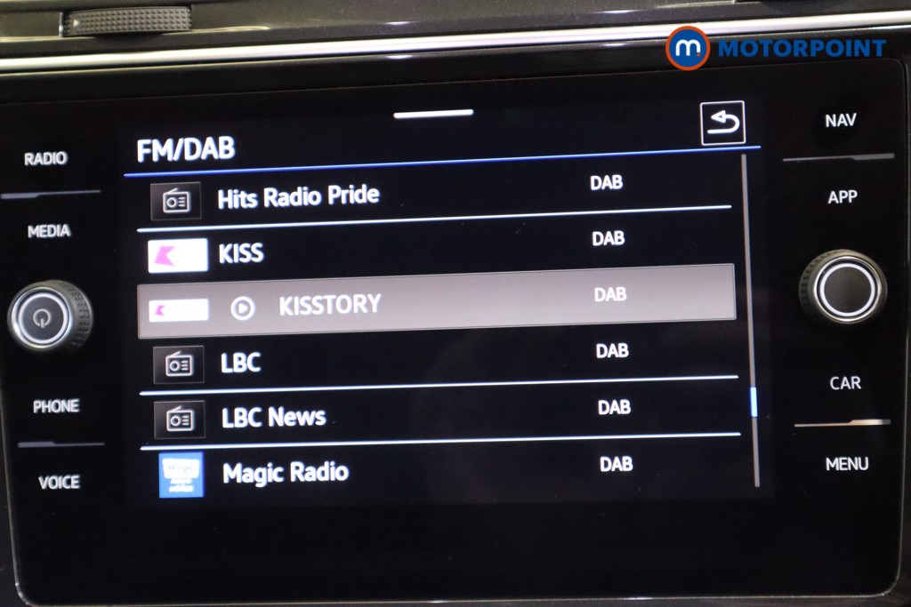 Volkswagen Tiguan R-Line Automatic Petrol SUV - Stock Number (1592605) - 20th supplementary image