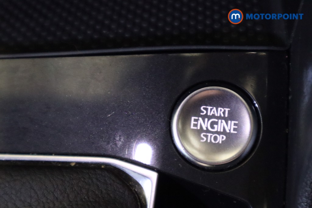 Volkswagen Tiguan R-Line Automatic Petrol SUV - Stock Number (1592605) - 22nd supplementary image