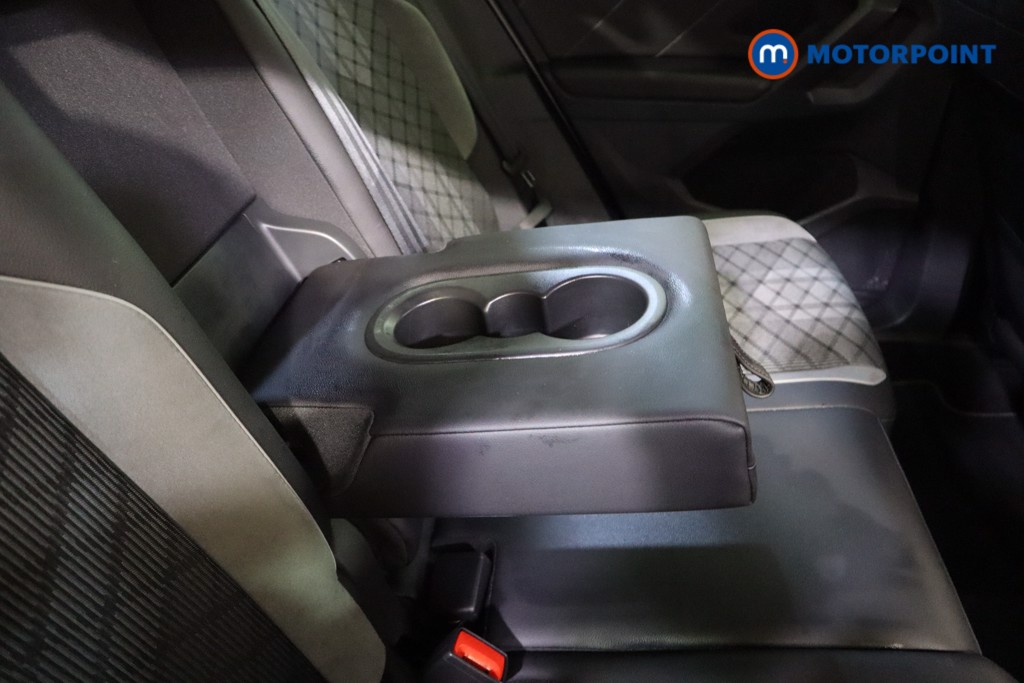 Volkswagen Tiguan R-Line Automatic Petrol SUV - Stock Number (1592605) - 29th supplementary image