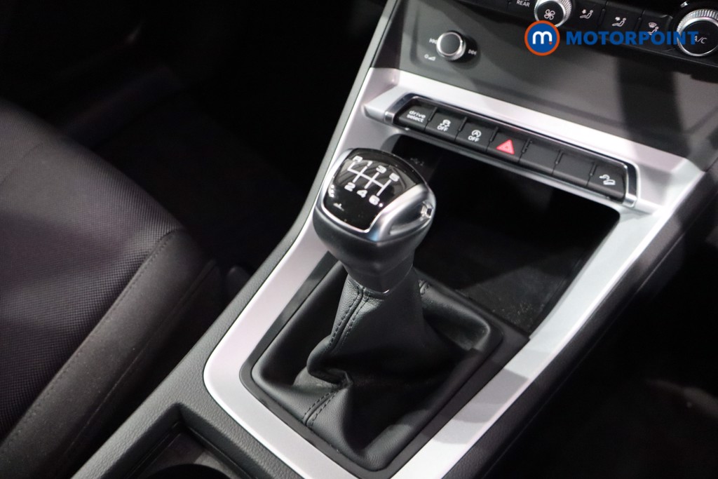 Audi Q3 Technik Manual Petrol SUV - Stock Number (1592638) - 14th supplementary image