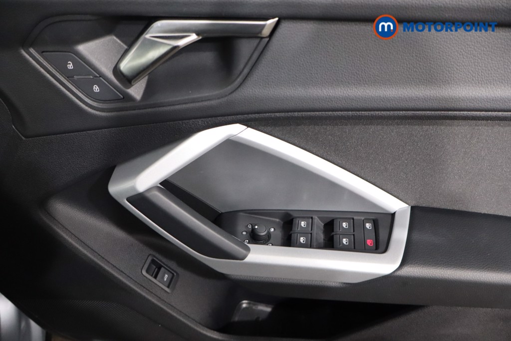 Audi Q3 Technik Manual Petrol SUV - Stock Number (1592638) - 24th supplementary image