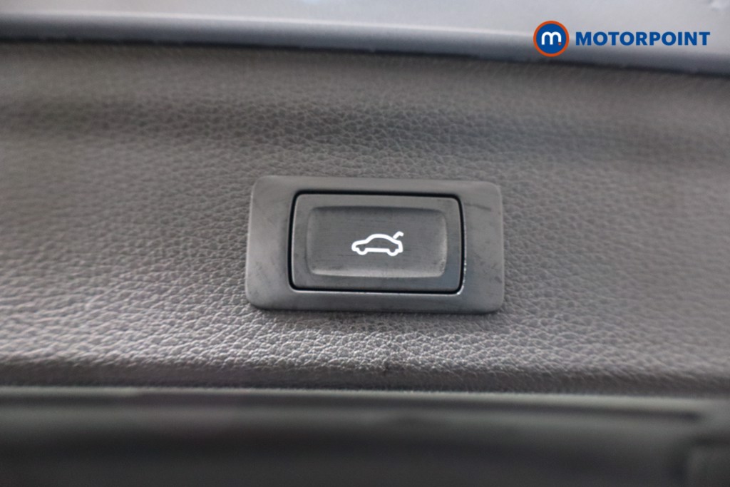 Audi Q3 Technik Manual Petrol SUV - Stock Number (1592638) - 38th supplementary image