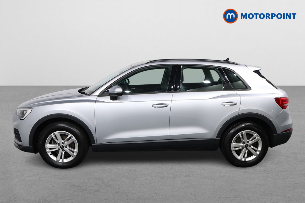 Audi Q3 Technik Manual Petrol SUV - Stock Number (1592638) - Passenger side