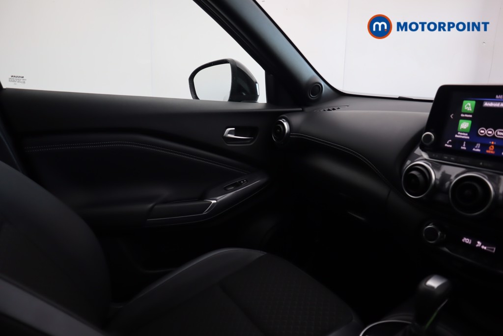Nissan Juke N-Connecta Automatic Petrol-Electric Hybrid SUV - Stock Number (1592816) - 19th supplementary image