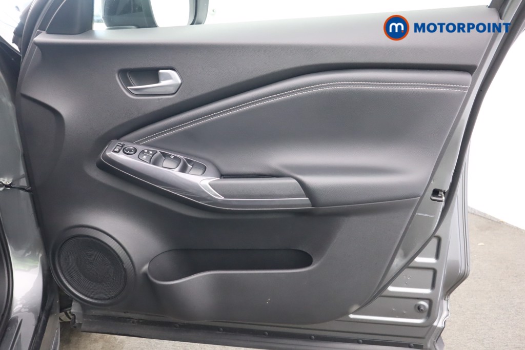 Nissan Juke N-Connecta Automatic Petrol-Electric Hybrid SUV - Stock Number (1592816) - 21st supplementary image