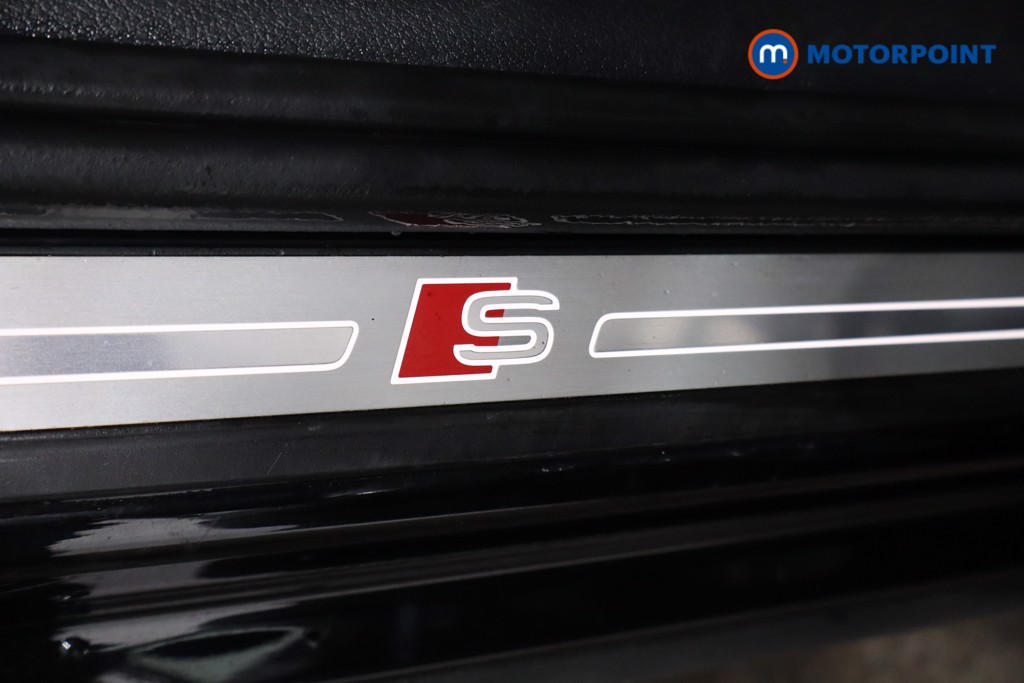 Audi Q2 Black Edition Manual Petrol SUV - Stock Number (1592907) - 24th supplementary image