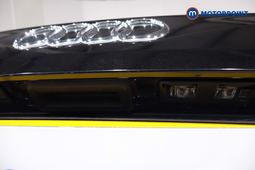 Audi Q2 Black Edition Manual Petrol SUV - Stock Number (1592907) - 38th supplementary image