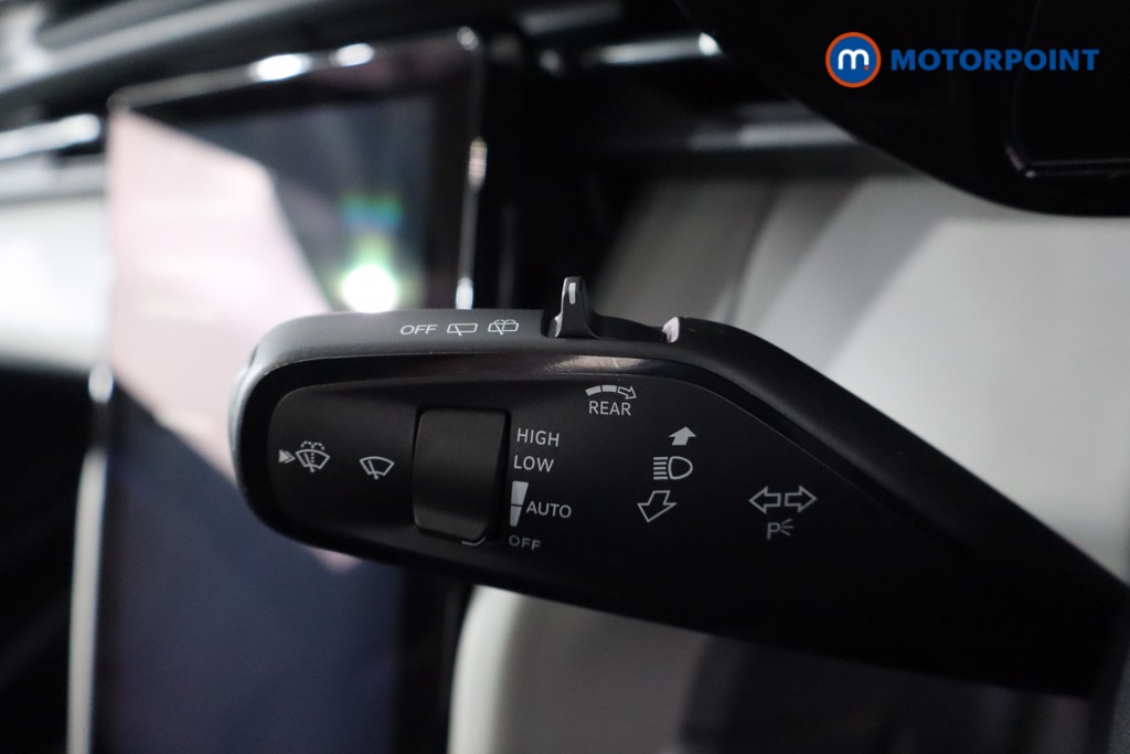 Ford Explorer Premium Automatic Electric SUV - Stock Number (1593242) - 16th supplementary image