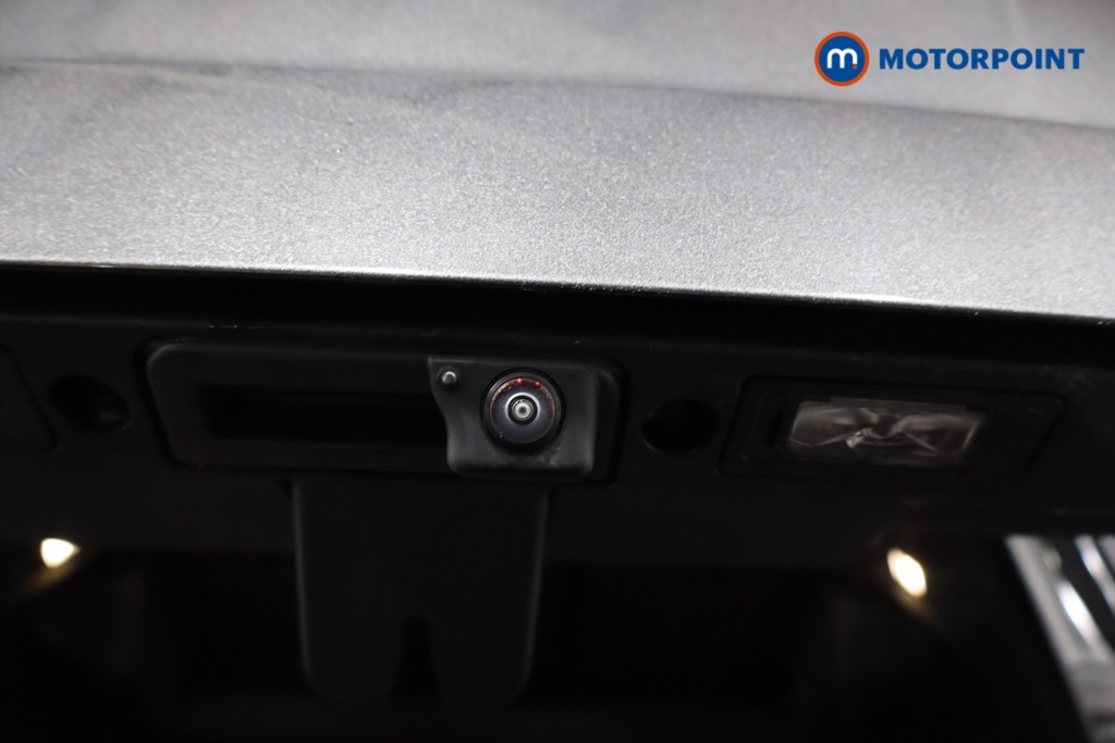 Ford Explorer Premium Automatic Electric SUV - Stock Number (1593242) - 39th supplementary image