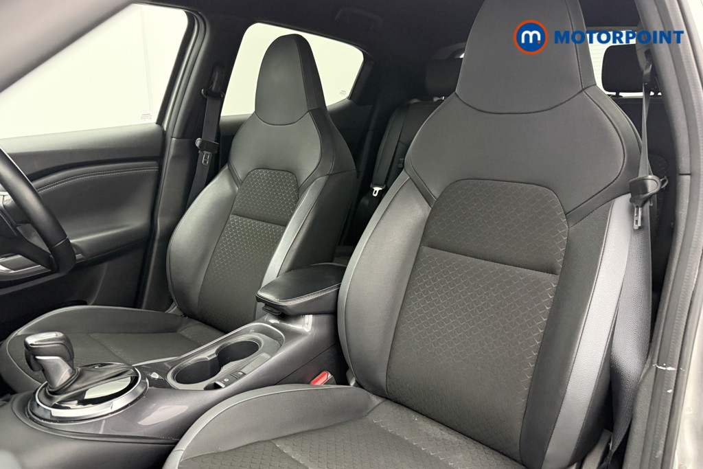 Nissan Juke N-Connecta Automatic Petrol SUV - Stock Number (1541016) - 3rd supplementary image