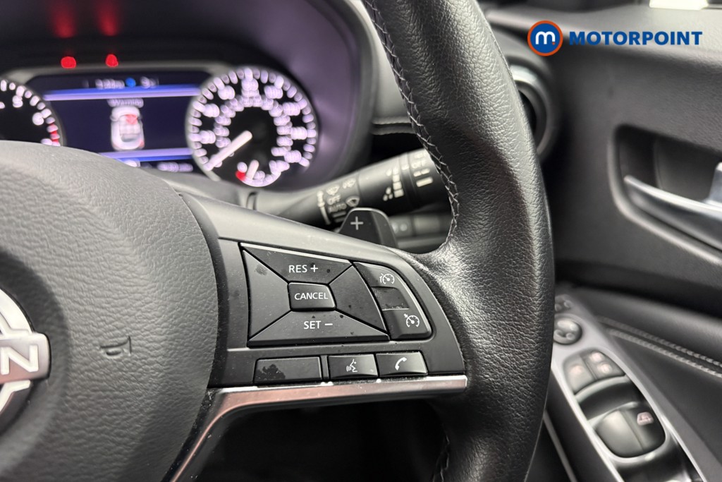 Nissan Juke N-Connecta Automatic Petrol SUV - Stock Number (1541016) - 9th supplementary image