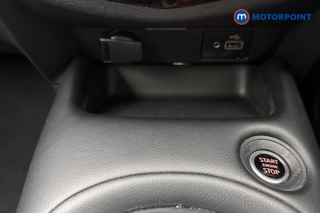 Nissan Juke N-Connecta Automatic Petrol SUV - Stock Number (1541016) - 15th supplementary image