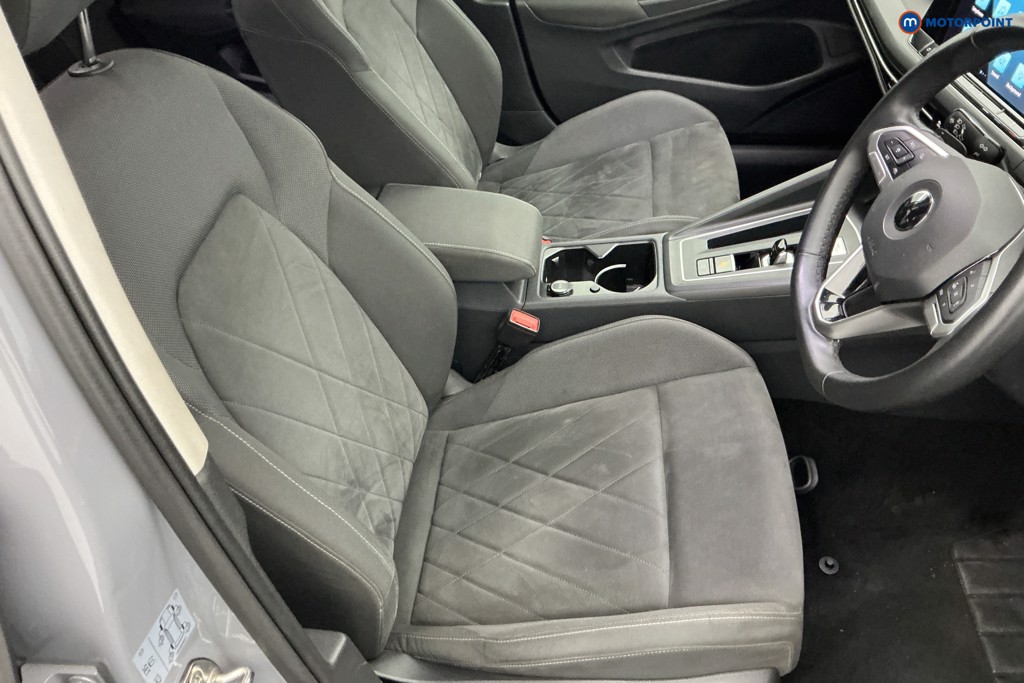 Volkswagen Golf Style Automatic Diesel Hatchback - Stock Number (1541421) - 5th supplementary image