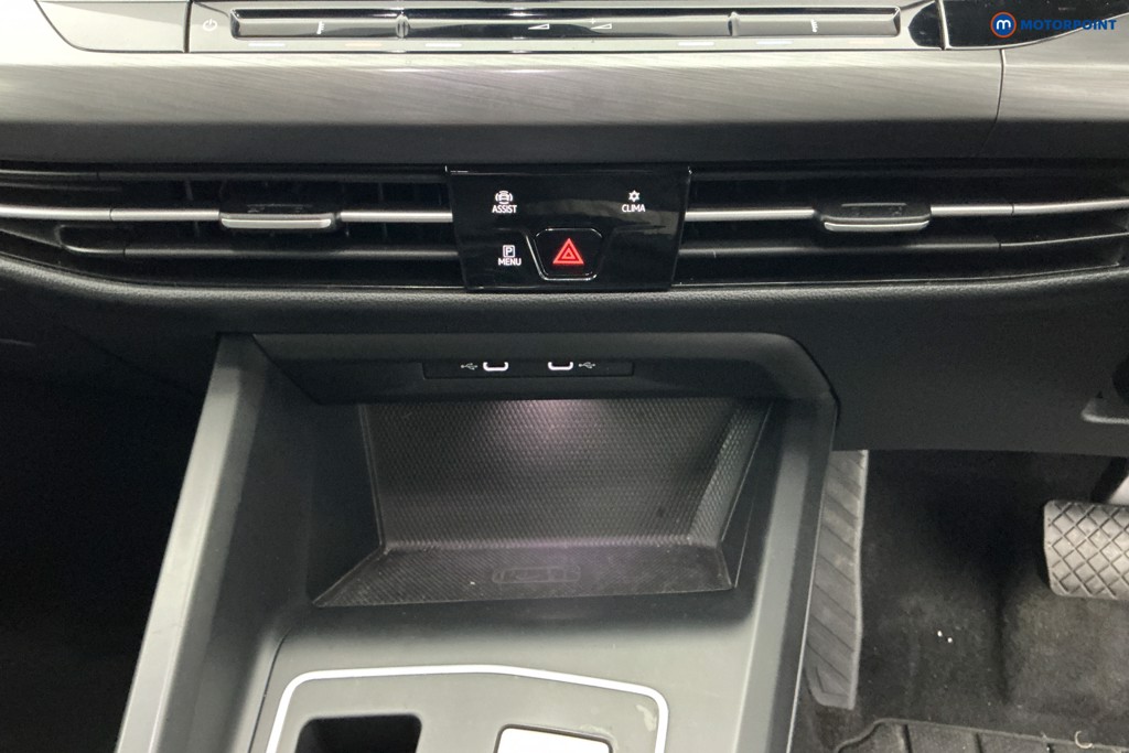 Volkswagen Golf Style Automatic Diesel Hatchback - Stock Number (1541421) - 17th supplementary image