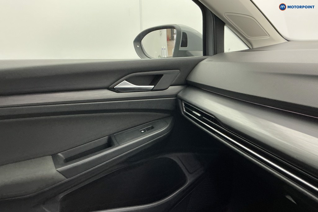 Volkswagen Golf Style Automatic Diesel Hatchback - Stock Number (1541421) - 18th supplementary image