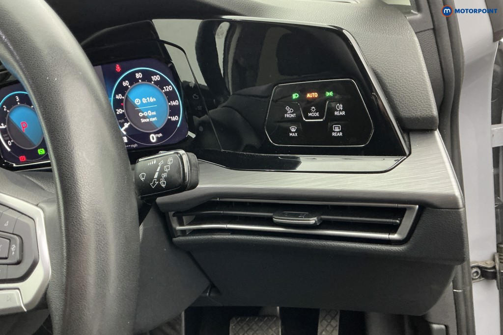 Volkswagen Golf Style Automatic Diesel Hatchback - Stock Number (1541421) - 21st supplementary image