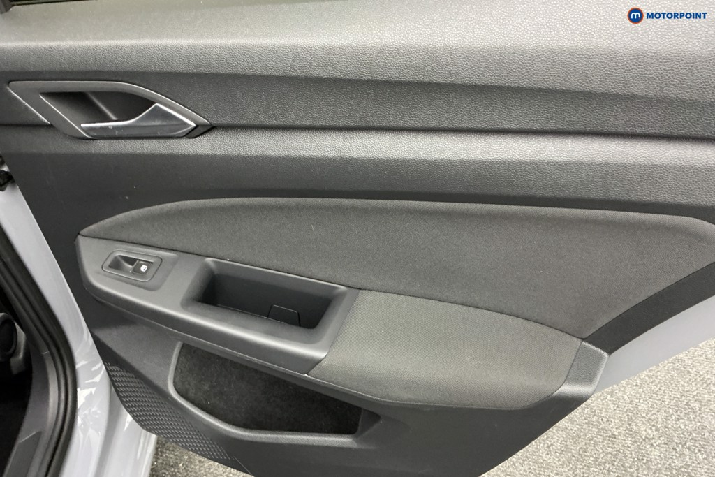 Volkswagen Golf Style Automatic Diesel Hatchback - Stock Number (1541421) - 24th supplementary image