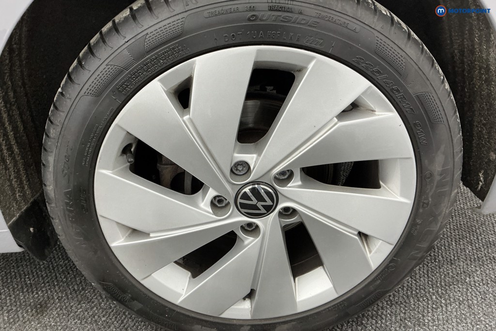 Volkswagen Golf Style Automatic Diesel Hatchback - Stock Number (1541421) - 36th supplementary image