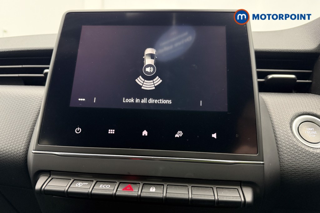 Renault Clio Iconic Manual Petrol Hatchback - Stock Number (1553256) - 3rd supplementary image